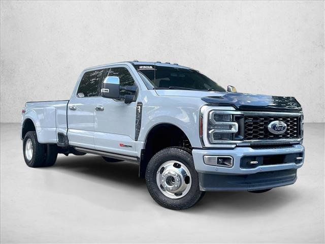 Used 2024 Ford F350 Platinum w/ FX4 Off-Road Package AWD/4WD image 12