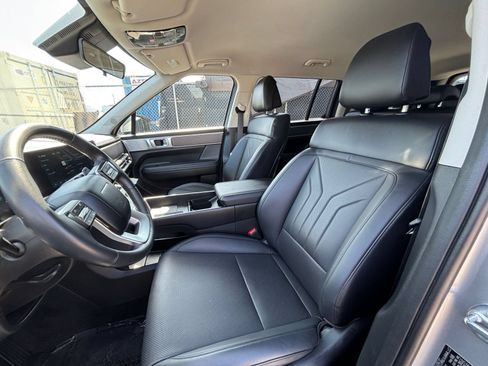 Used 2025 Hyundai Santa Fe SEL AWD/4WD image 52