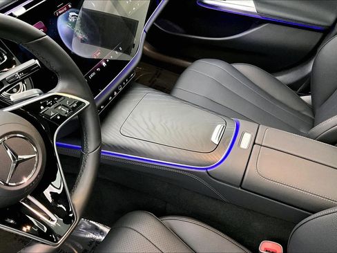 Used 2026 Mercedes-Benz E 350 Sedan image 14