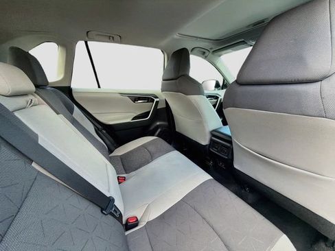 Used 2023 Toyota RAV4 XLE w/ Convenience Package FWD image 26