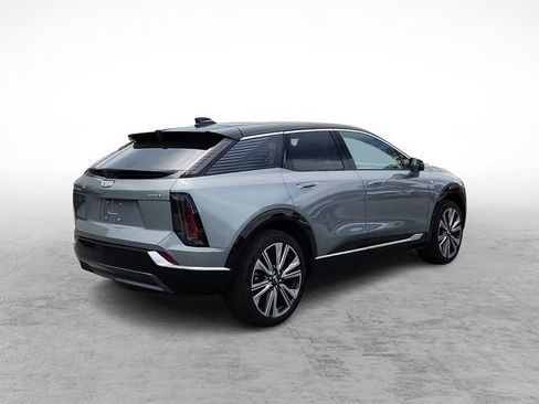 Used 2025 Cadillac Optiq Luxury 2 AWD/4WD image 4