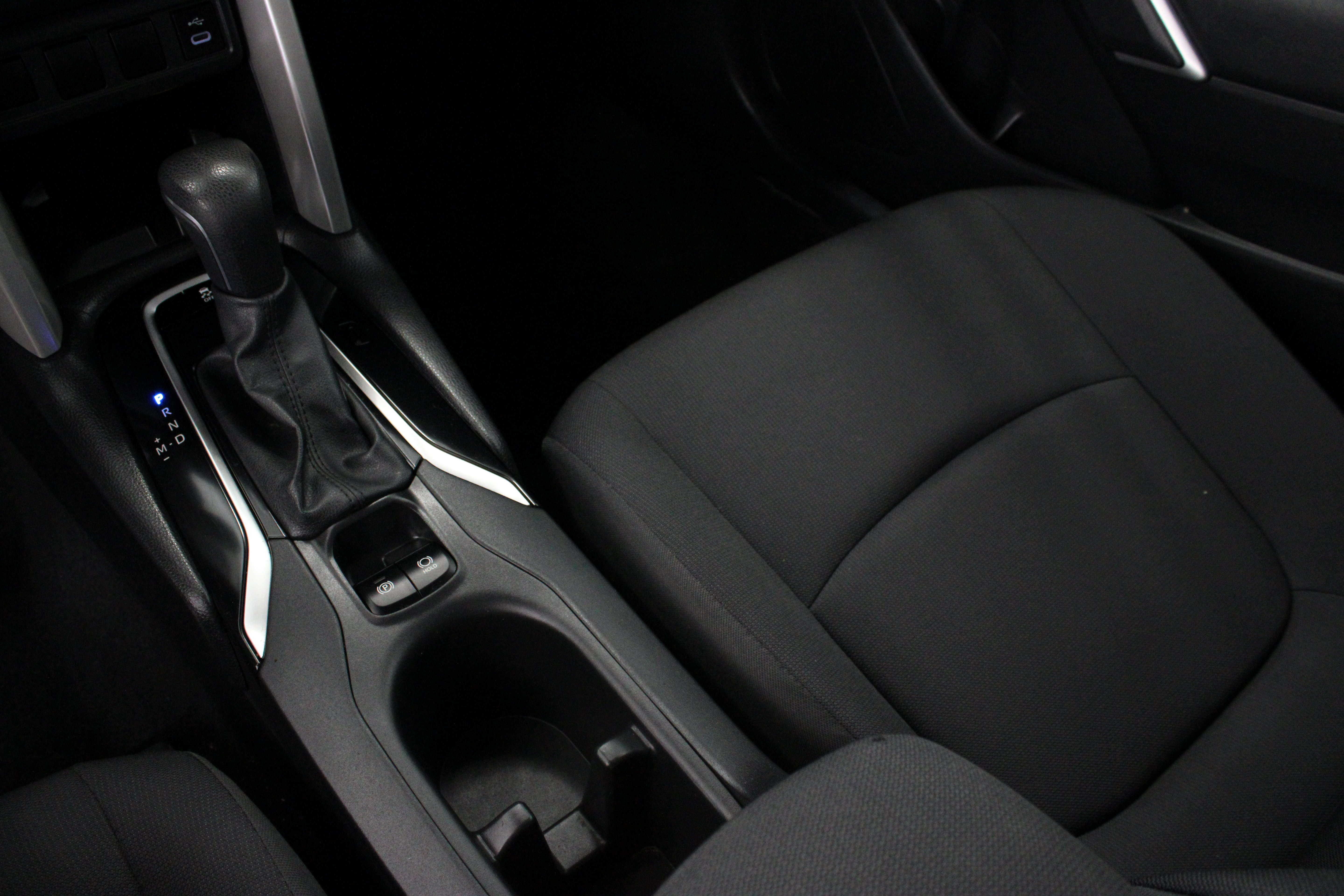 Used 2024 Toyota Corolla Cross LE FWD image 16
