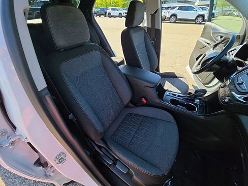 Used 2024 Chevrolet Equinox LT AWD/4WD image 27