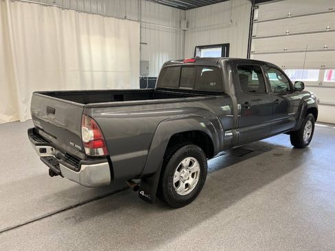 Used 2011 Toyota Tacoma 4x4 Double Cab w/ SR5 Pkg #2 image 4