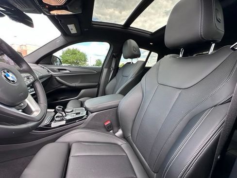 Used 2024 BMW X4 xDrive30i w/ Premium Package AWD/4WD image 30