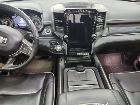 Used 2019 RAM 1500 Limited AWD/4WD image 11