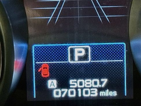 Used 2018 Subaru Outback 2.5i Limited AWD/4WD image 12