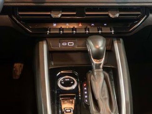 Used 2023 Chevrolet Colorado LT w/ LT Convenience Package AWD/4WD image 15