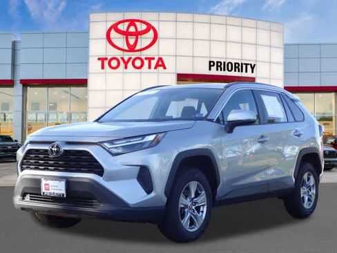 Certified 2024 Toyota RAV4 XLE FWD image 1