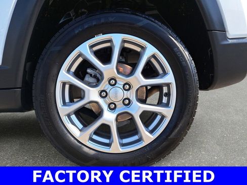 Certified 2023 Jeep Compass Latitude AWD/4WD image 31