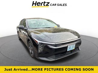Used 2025 Kia K4 LXS video 1