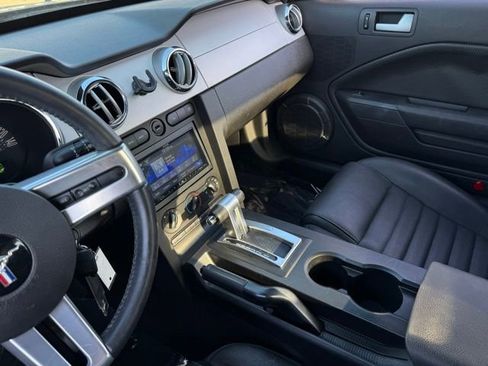 Used 2008 Ford Mustang GT RWD image 9