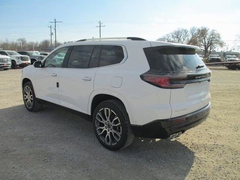 New 2026 GMC Acadia Denali Ultimate image 7