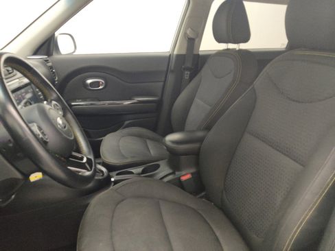 Used 2016 Kia Soul + w/ Audio Package image 17