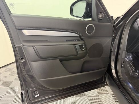 New 2026 Land Rover Discovery Limited Edition AWD/4WD image 13