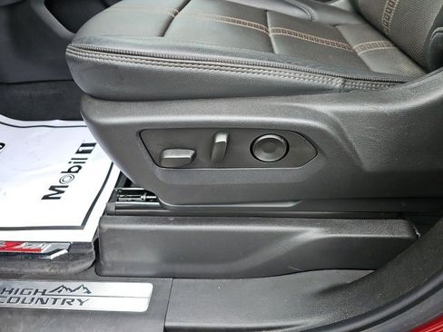 Used 2024 Chevrolet Silverado 3500 High Country image 36