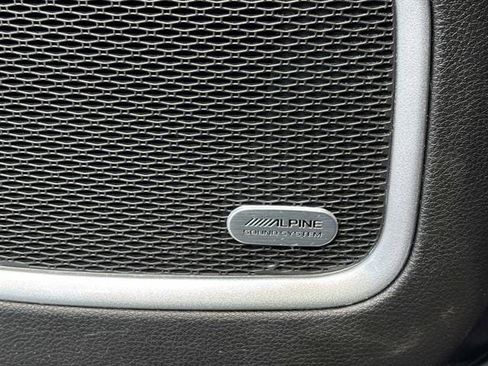 Used 2022 Jeep Compass Latitude w/ Sun and Sound Group AWD/4WD image 16