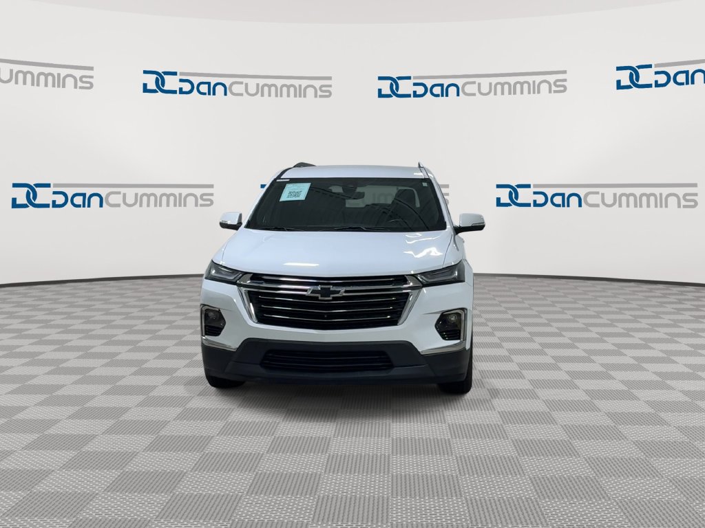 Used 2023 Chevrolet Traverse LT w/ LT Premium Package AWD/4WD image 4