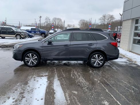 Used 2019 Subaru Outback 2.5i Limited w/ Popular Package #2 image 33
