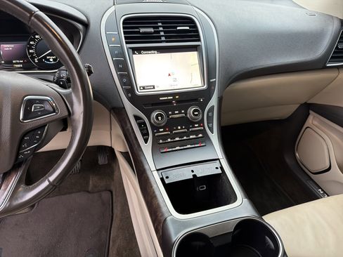 Used 2016 Lincoln MKX Select w/ Select Plus Package image 30