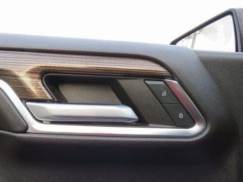 Used 2022 Chevrolet Silverado 1500 LT Trail Boss w/ Protection Package image 41