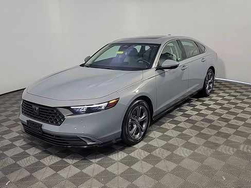Certified 2025 Honda Accord EX-L image 12