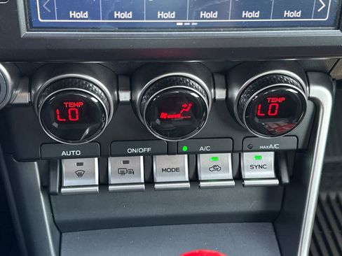Used 2025 Toyota GR86 Premium RWD image 19