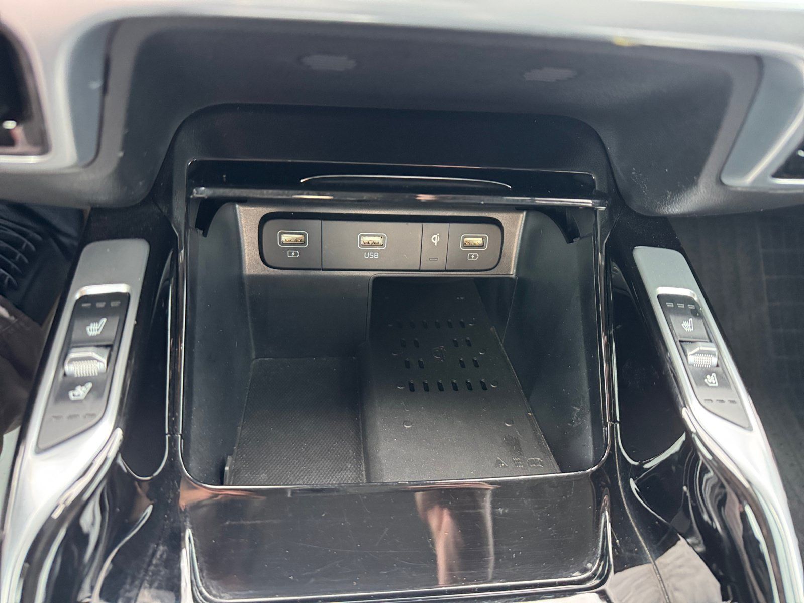 Used 2022 Kia Sorento SX FWD image 31