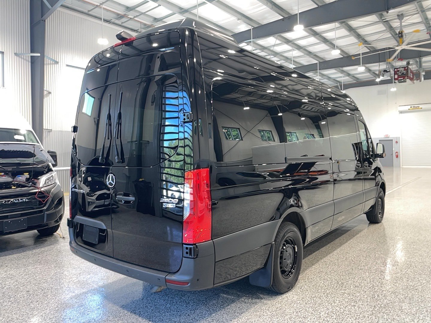 Used 2024 Mercedes-Benz Sprinter 2500 image 10