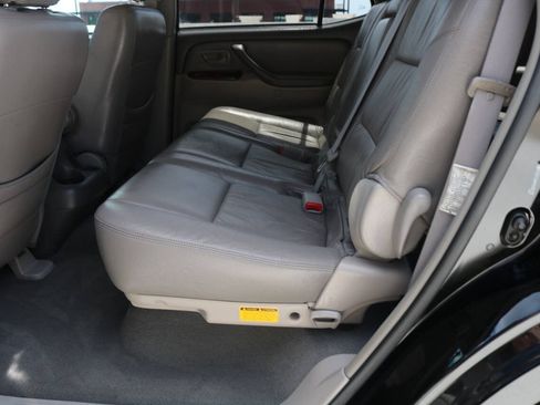 Used 2006 Toyota Sequoia SR5 RWD image 29