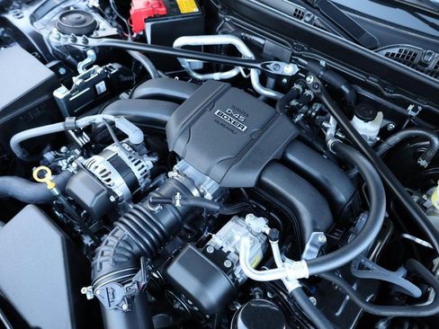 New 2025 Toyota GR86 Premium image 20