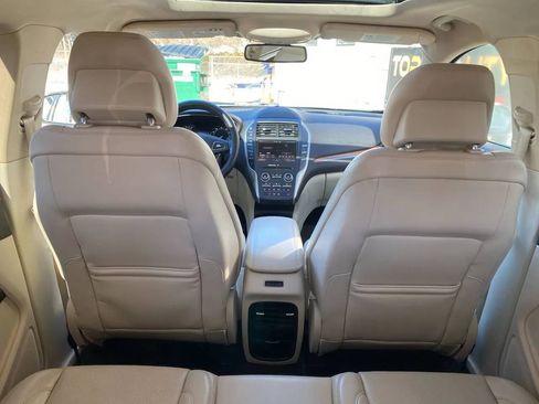 Used 2015 Lincoln MKC Sport Utility 4D w/ Equipment Group 102A Reserve image 23