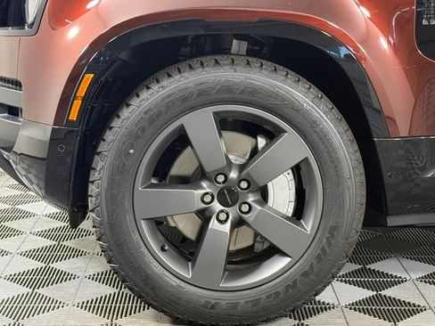New 2026 Land Rover Defender 90 X-Dynamic SE AWD/4WD image 12