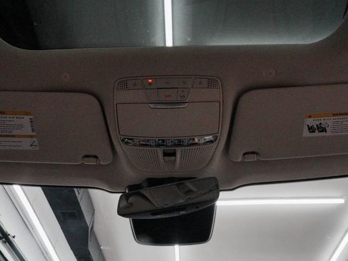 Used 2022 Mercedes-Benz GLC 300 4MATIC image 37