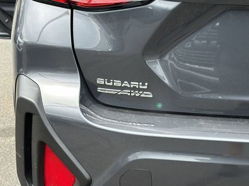 Used 2025 Subaru Crosstrek 2.0i Premium image 12