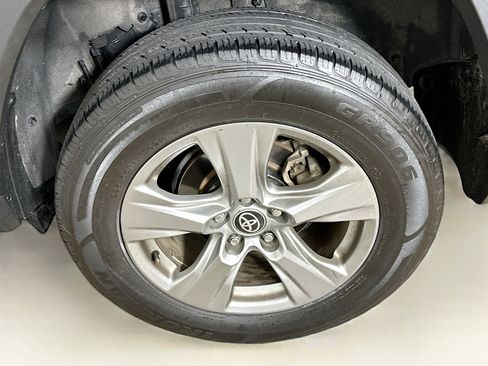 Used 2024 Toyota RAV4 XLE image 11