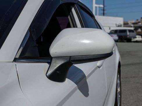 Used 2019 Toyota Camry LE FWD image 12