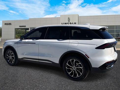 New 2026 Lincoln Nautilus Premier image 5