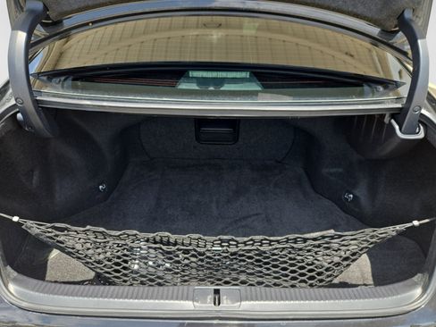 Used 2016 Lexus ES 350 w/ Luxury Package w/Wood Trim FWD image 18