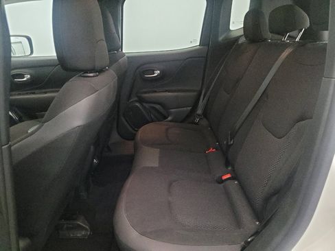 Used 2020 Jeep Renegade Altitude image 18