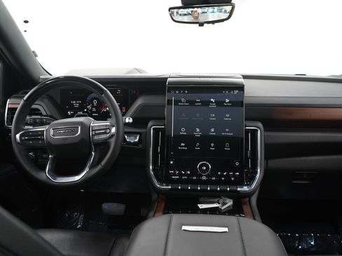 Used 2025 GMC Yukon Denali w/ Denali Reserve Package AWD/4WD image 19