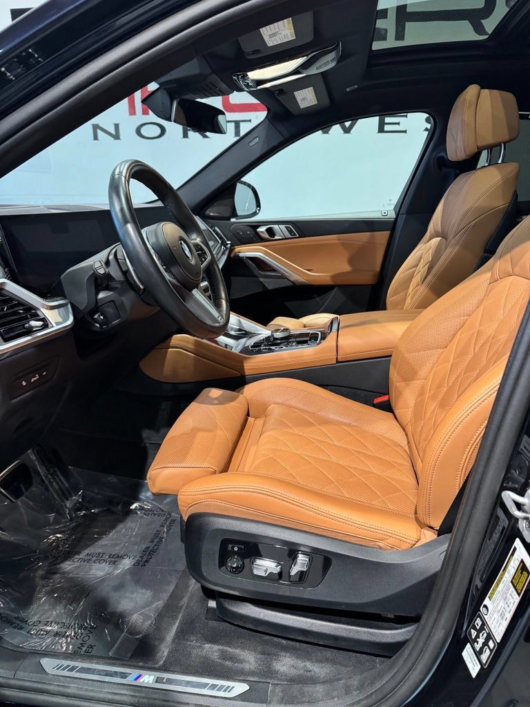 Used 2025 BMW X6 xDrive40i AWD/4WD image 12