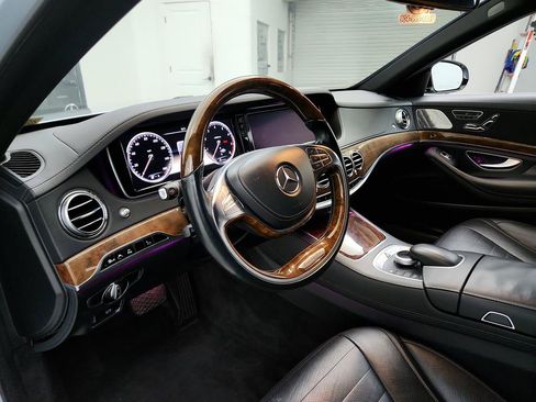 Used 2014 Mercedes-Benz S 550 Sedan image 14
