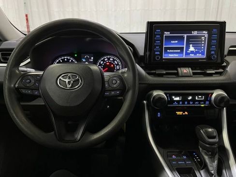 Certified 2022 Toyota RAV4 LE FWD image 19