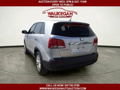 Used 2011 Kia Sorento EX FWD image 4