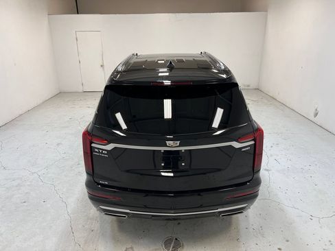 Used 2021 Cadillac XT6 Premium Luxury w/ Platinum Package AWD/4WD image 4