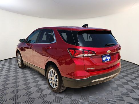 Used 2024 Chevrolet Equinox LT FWD image 3