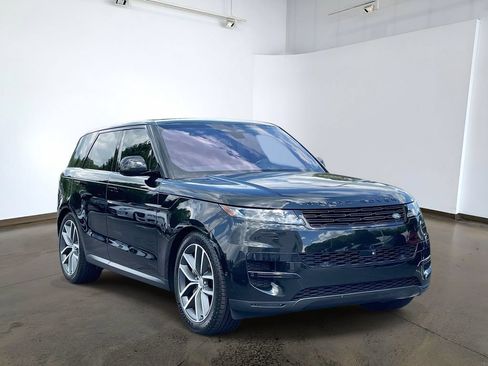 Used 2023 Land Rover Range Rover Sport SE AWD/4WD image 3