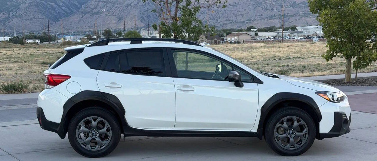 Used 2021 Subaru Crosstrek 2.5i Sport w/ Moonroof Package AWD/4WD image 4