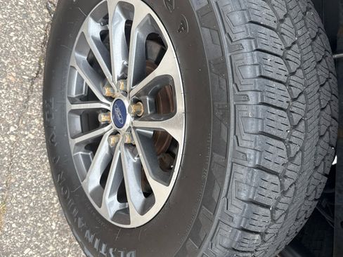 Used 2018 Ford F150 XLT w/ Equipment Group 302A Luxury image 29